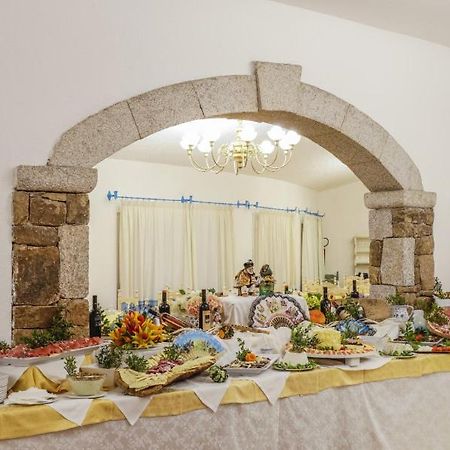 Hotel Nicolaus Club Li Cucutti Agrustos Exteriér fotografie