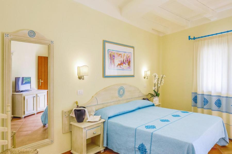Hotel Nicolaus Club Li Cucutti Agrustos Exteriér fotografie