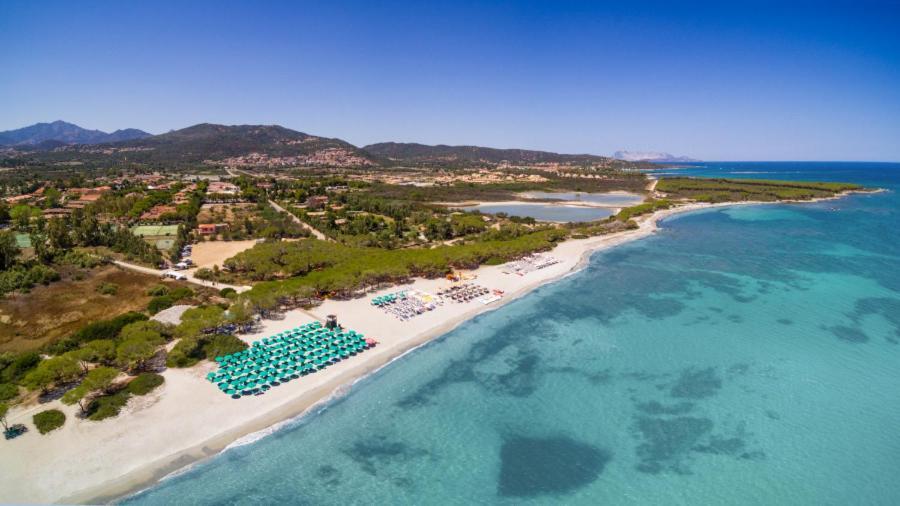 Hotel Nicolaus Club Li Cucutti Agrustos Exteriér fotografie